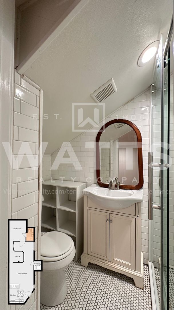 Building Photo - Loft Living in Downtown Birmingham