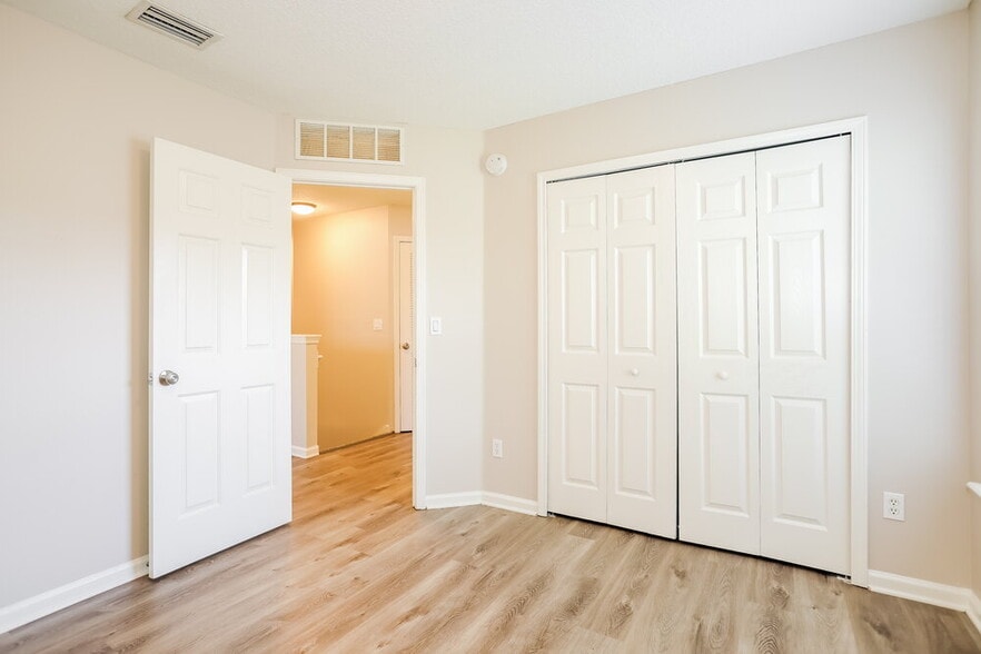 Building Photo - 6220 Morse Oaks Cir