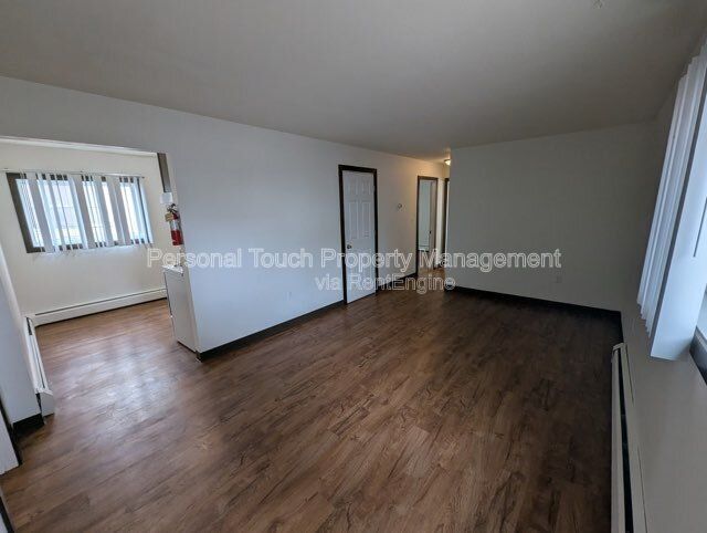 Building Photo - 541 2nd St N