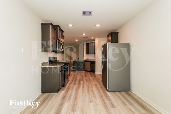 Building Photo - 22027 Ellison Dr
