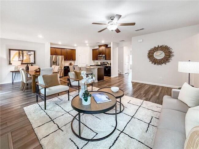 Building Photo - 5836 Hackberry Ln