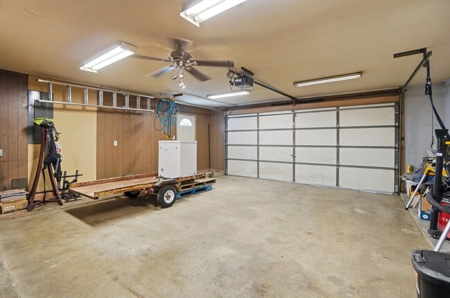 Building Photo - 7214 Winnebago Dr