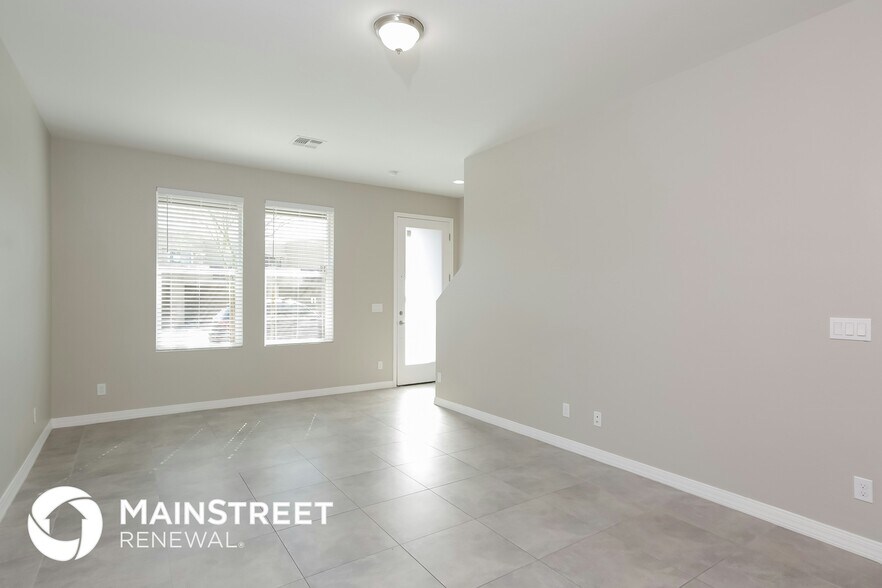 Building Photo - 2000 N 36th St