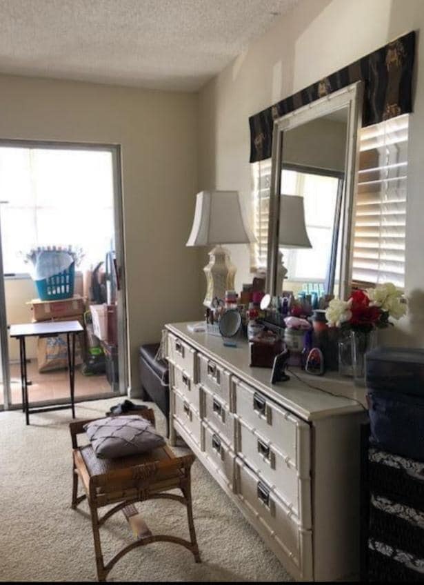 Building Photo - 522 Capri K