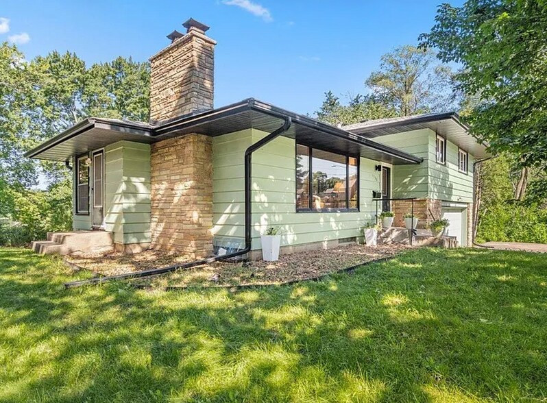 Building Photo - 9300 Blaisdell Ave S