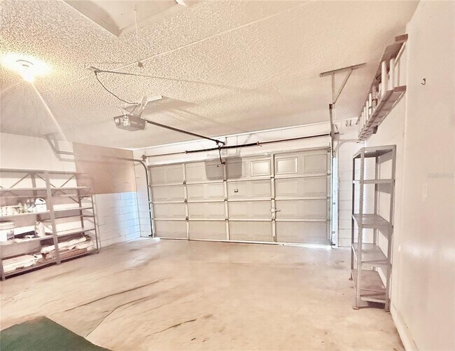 Building Photo - 1734 Willa Cir