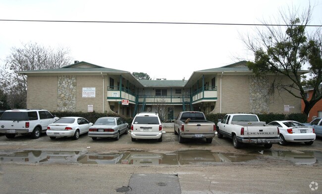 Building Photo - Kelly Apartments