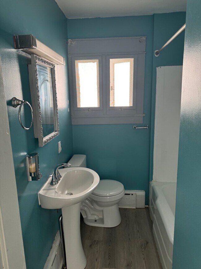 Building Photo - Great Lansdale Single for rent 3 Bedrooms ...