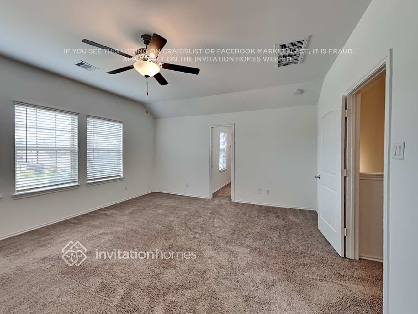 Building Photo - 23839 Via Camino Ln
