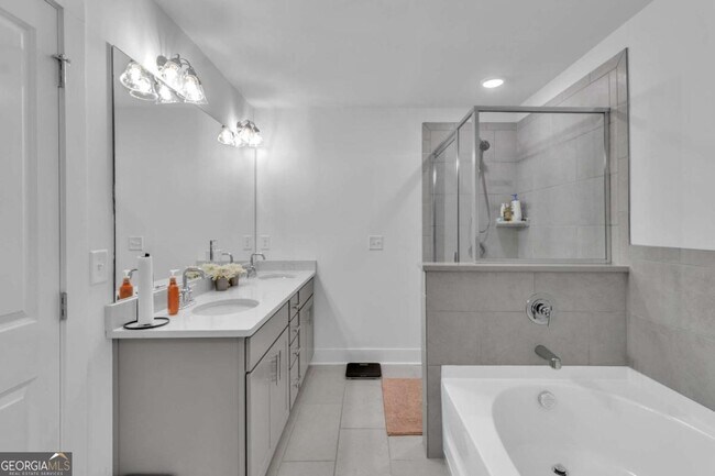 Building Photo - 7689 Baron Rd