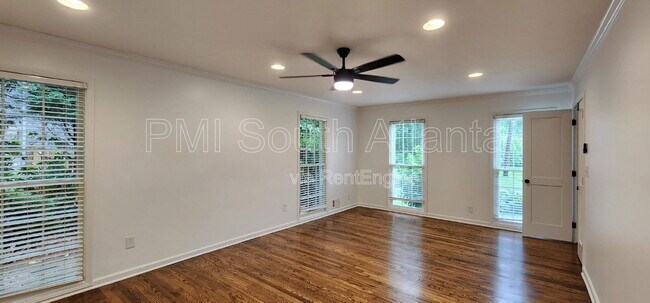 Building Photo - 40 Pheasant Dr SE