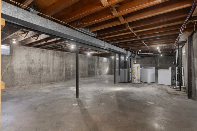 Building Photo - 703 SW 7 St