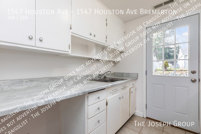 Building Photo - 1547 Houston Ave