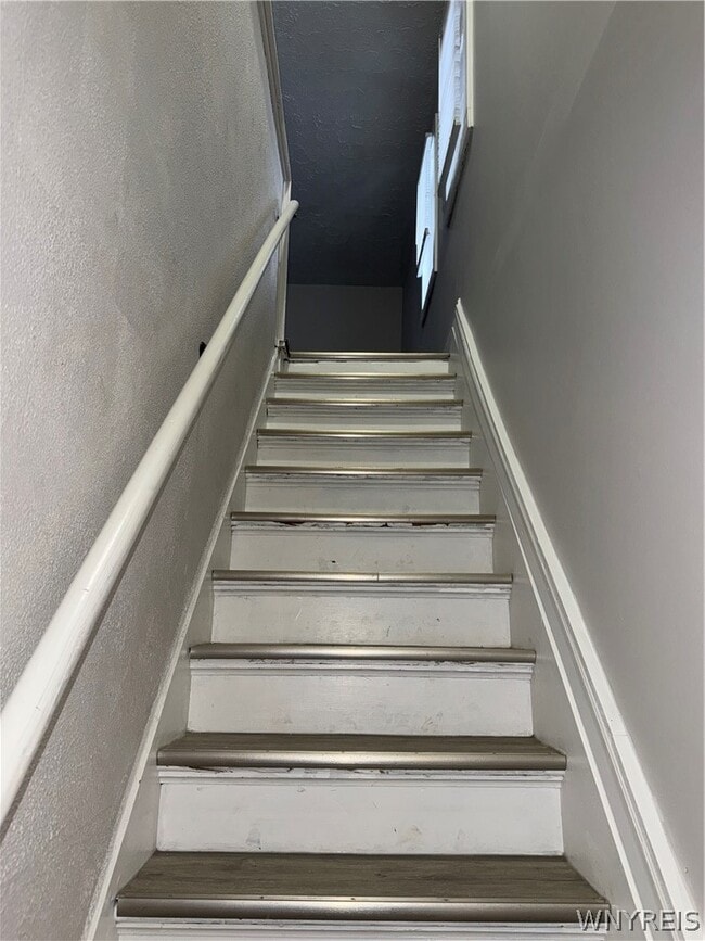 Building Photo - 1312 Ontario Ave