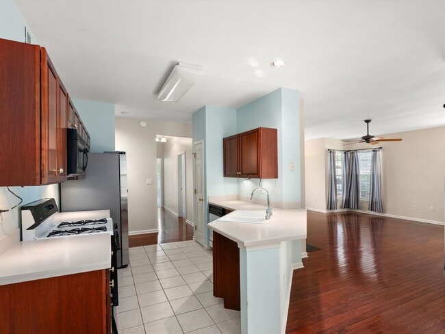 Building Photo - 9 Penhurst Ct