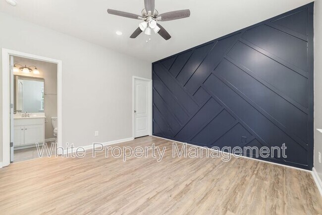 Building Photo - 757 Garrett Green Way