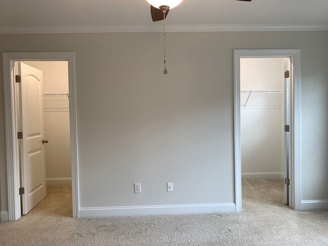 Building Photo - PRIME LOCATION, 3 Bedrooms Suites Apex TH Near HWY, Schools, Shops and Community Amenities!