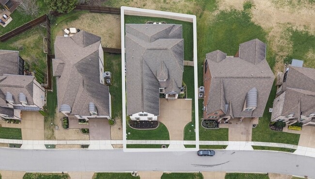 Building Photo - 607 Southshore Pt