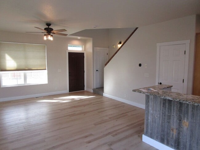 Building Photo - *PRICE REDUCED* Completely Refreshed 2 Sto...