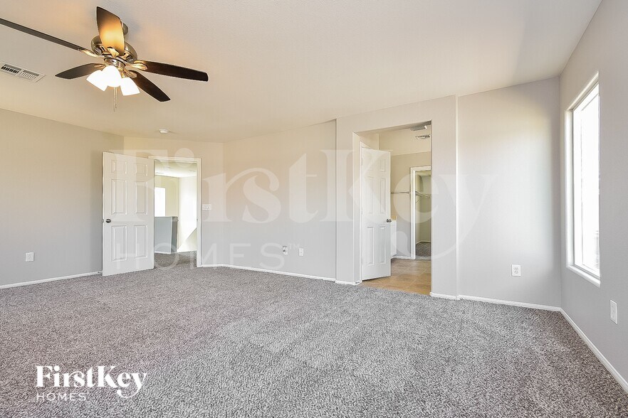 Building Photo - 6694 Wood Thrush Pl