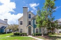 Building Photo - 13700 Richmond Park Dr N