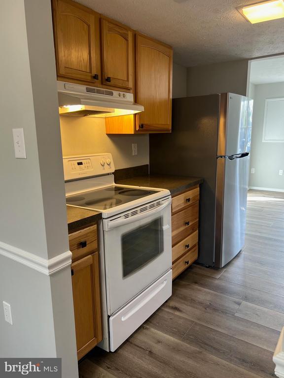 Building Photo - 132 Savannah Ct