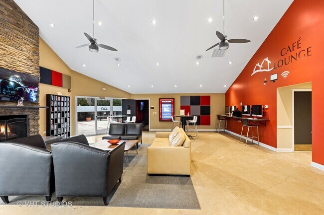 Building Photo - 1700 Lincoln Meadows Cir