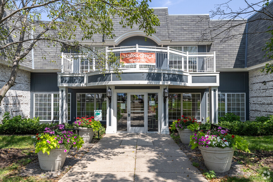 Entrance - Blooming Meadows South