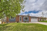 Building Photo - Remodeled 4 Bedroom 2 Bath House In Louisville!