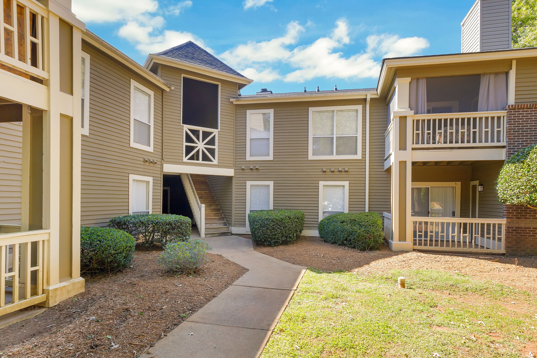 Oak Ridge at Pelham 150 Oak Ridge Pl Greenville SC 29615 Apartment