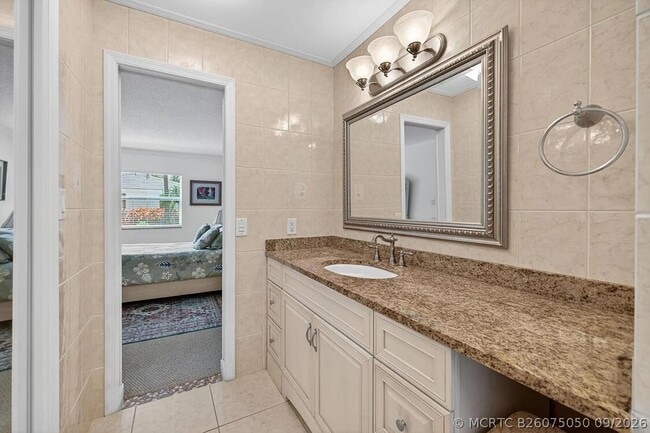 Building Photo - 1541 S Ocean Blvd