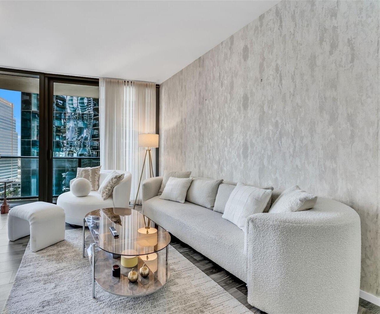 Building Photo - 801 S Miami Ave