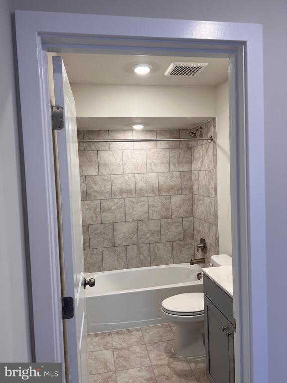 Building Photo - 13931 Anderson Gdn Rd