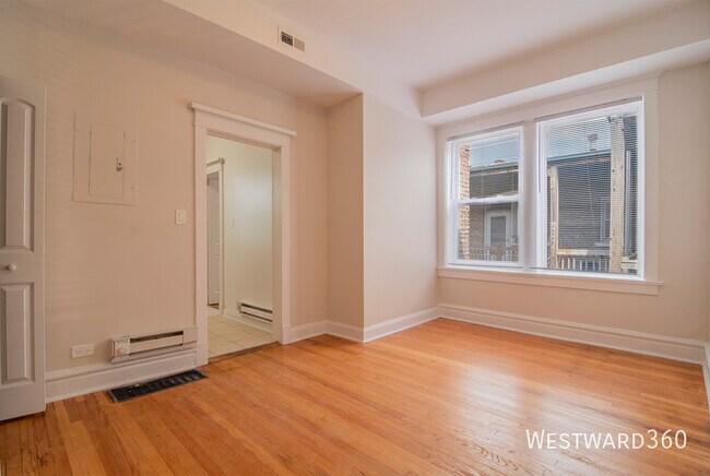 Building Photo - 1548 N Homan-1-3