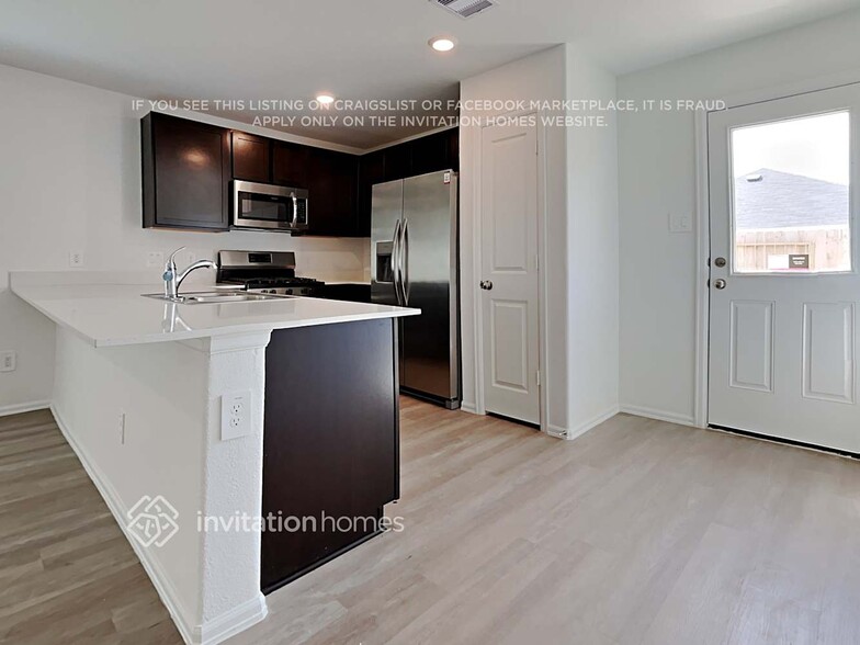 Building Photo - 24107 Laurel Farms Dr