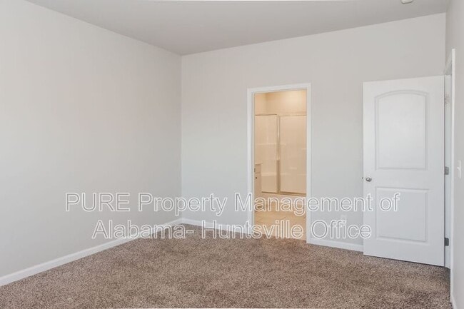 Building Photo - 14170 Lannister Ln