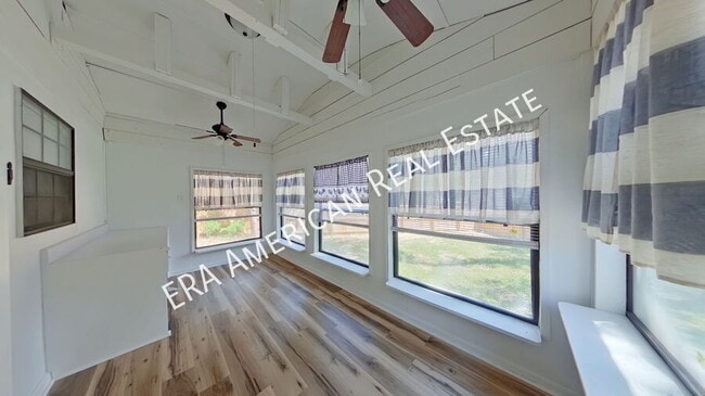 Building Photo - 101 Drewson Dr