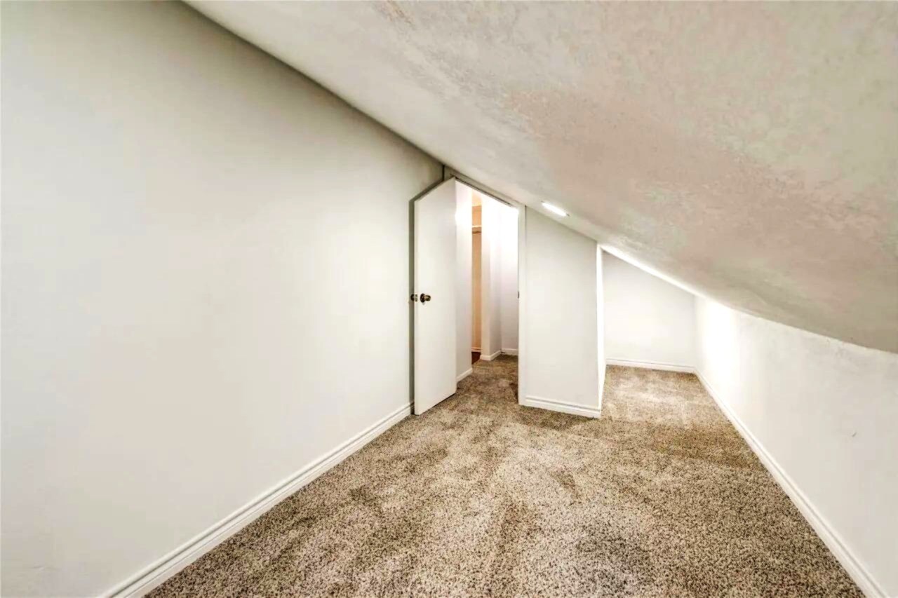 Building Photo - 4629 Country Creek Dr