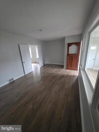 Building Photo - 105 Mecray Ln