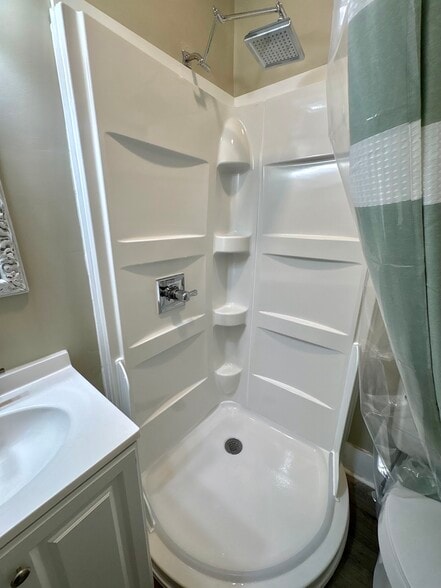 Bathroom 2 - 517 Malone Cir