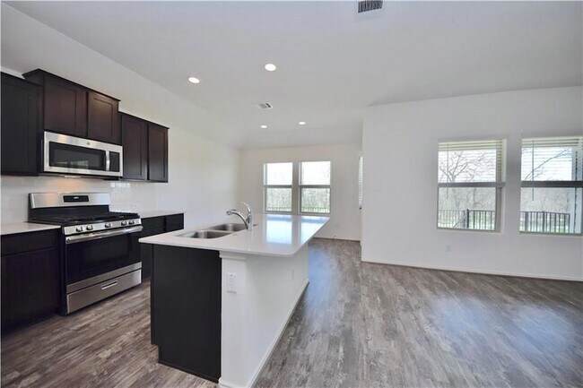 Building Photo - 3413 Mikayla Ct