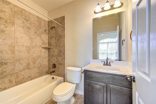 Building Photo - 23022 Silver Linden Ct