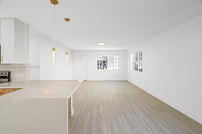 Building Photo - 6825 SW 12th St