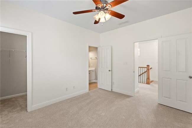 Building Photo - 319 Barbados Ln