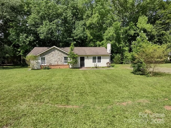 Building Photo - 710 Sharon Dr