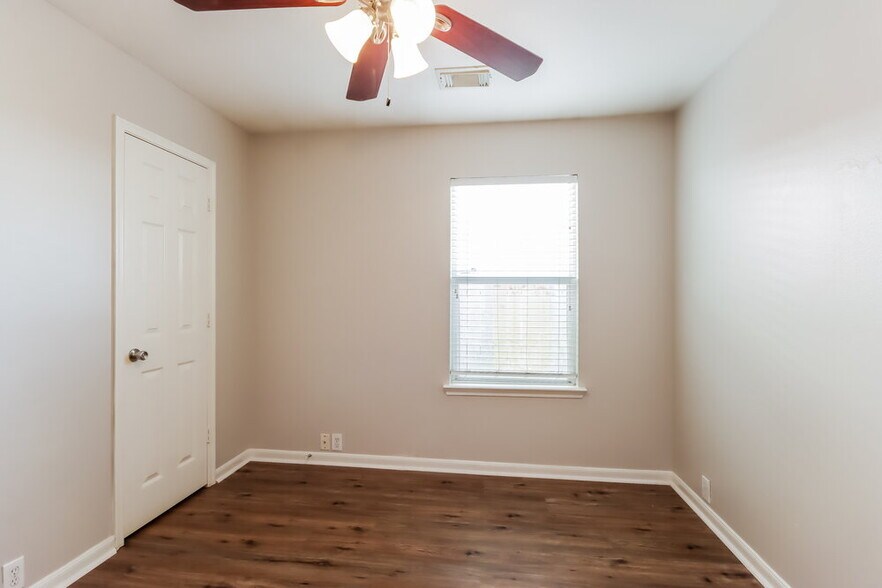 Building Photo - 18326 Atasca Wds Trce