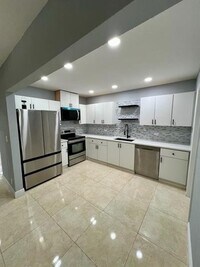 Building Photo - 3231 NW 72nd Way