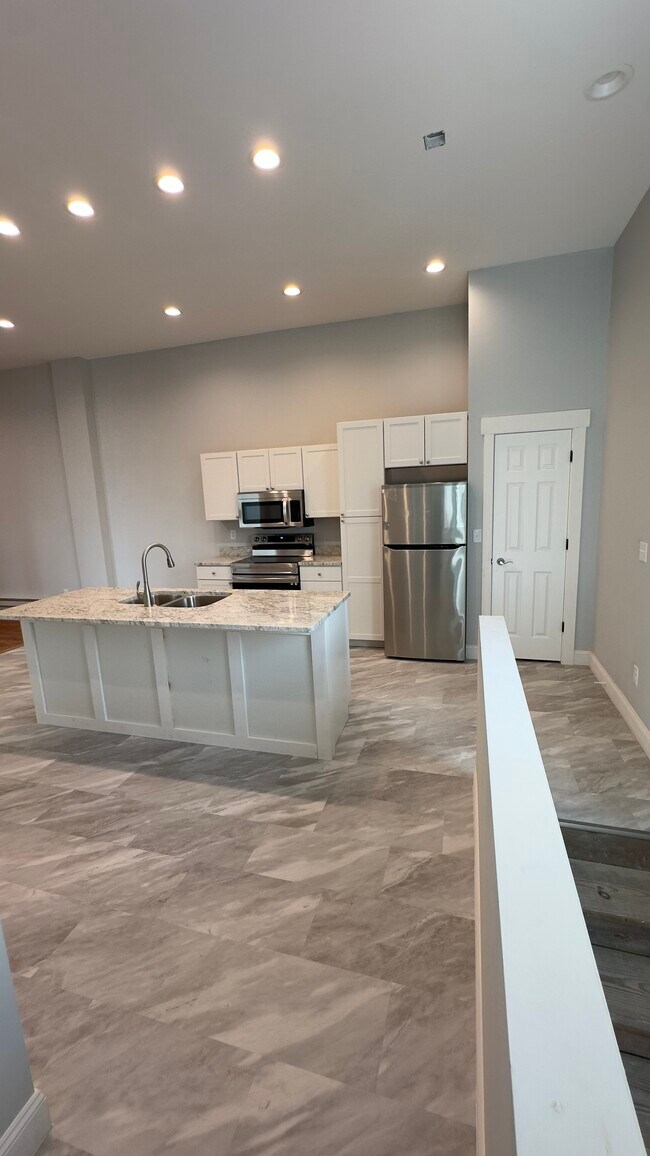 Building Photo - Downtown Rental Units