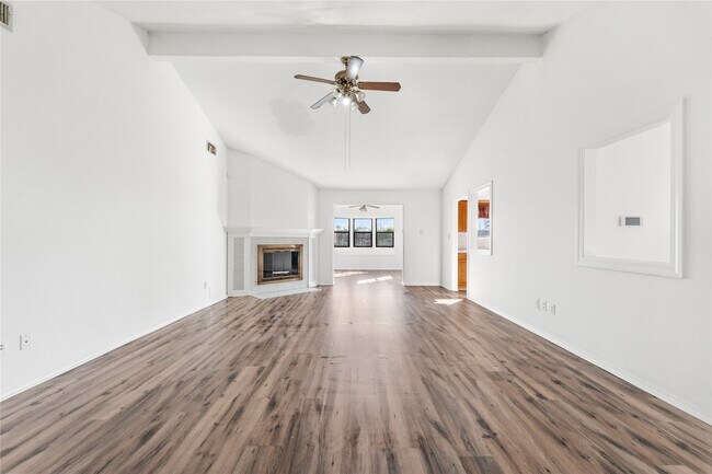 Building Photo - 9723 Cedar Bluff Dr