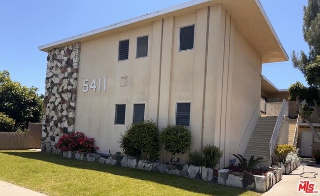 Primary Photo - 5411 S Centinela Ave